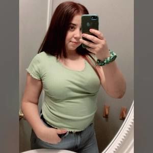 Meet your Posher, Lizbeth